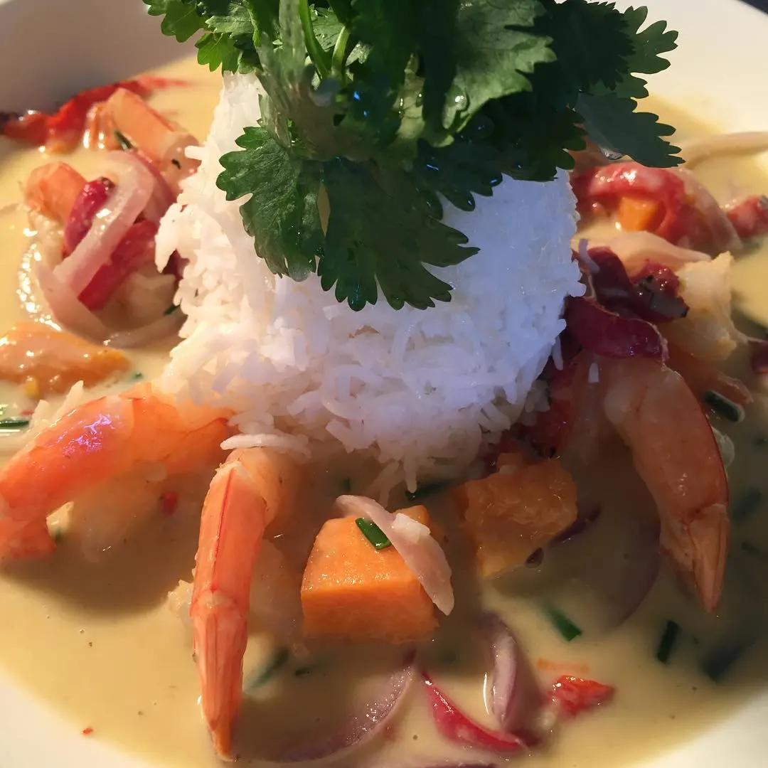 Thai green curry prawns